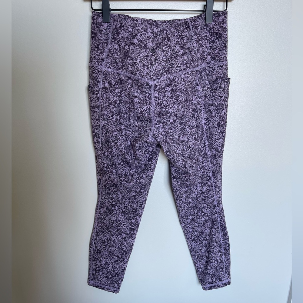 Athleta Untimate Stash Textured 7/8 Tight Pocket Leggings Purple - Picture 5 of 8